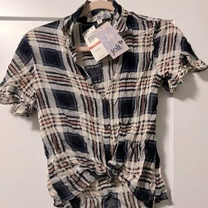 Juniors Short Sleeve Shirt